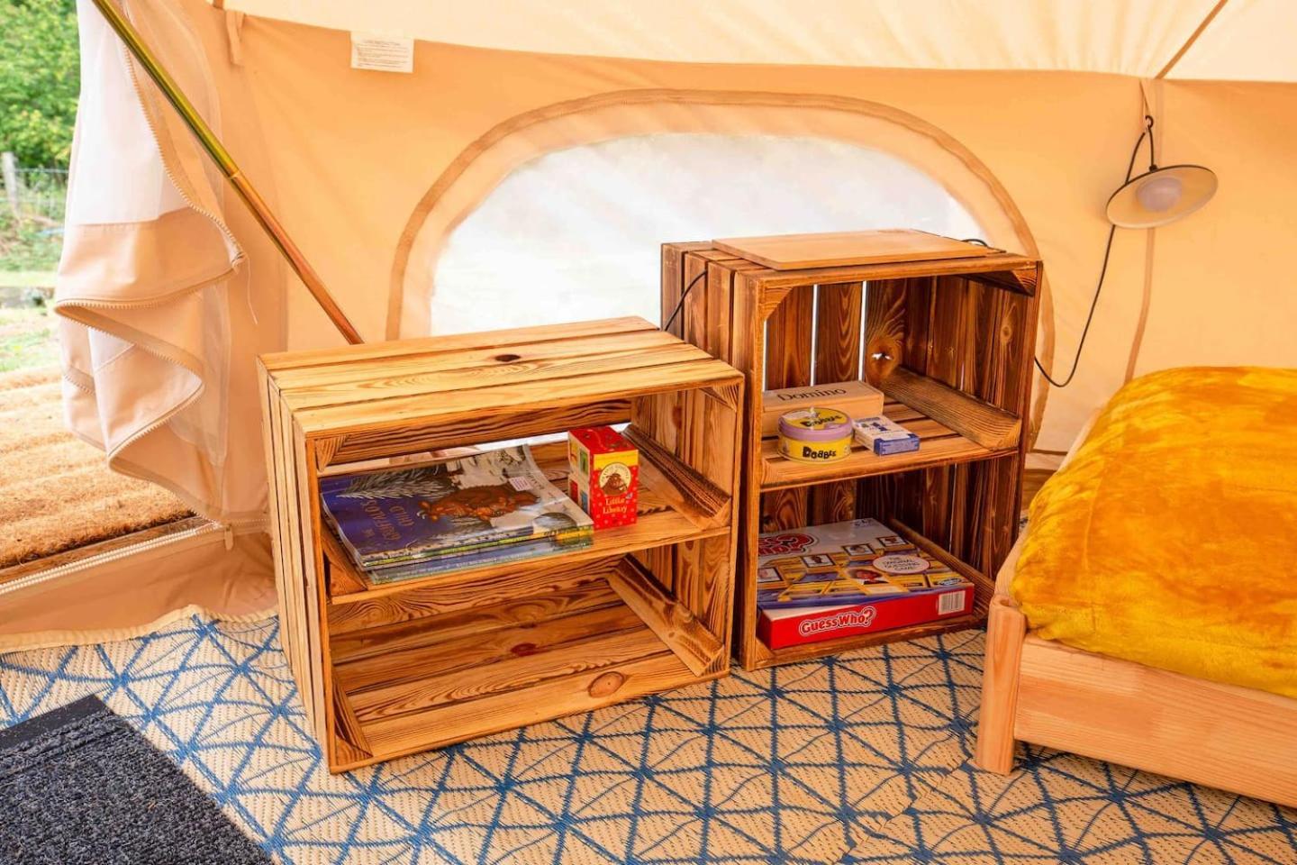 Roaches Retreat Family Glampsite, Rocky Reach Bell Tent With Outdoor Adventures And Campfire Nights Upper Hulme Kültér fotó